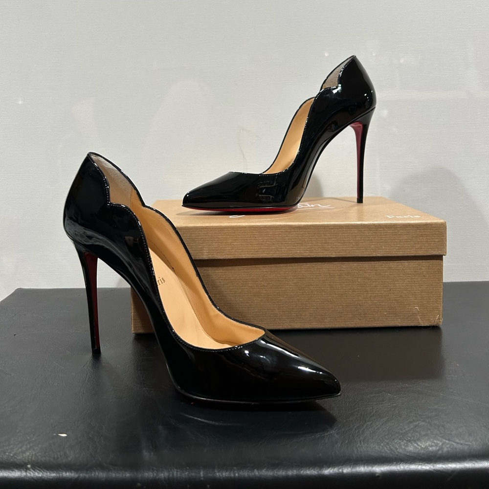 Christian Louboutin Black Hot Chick 100mm Pumps NWT